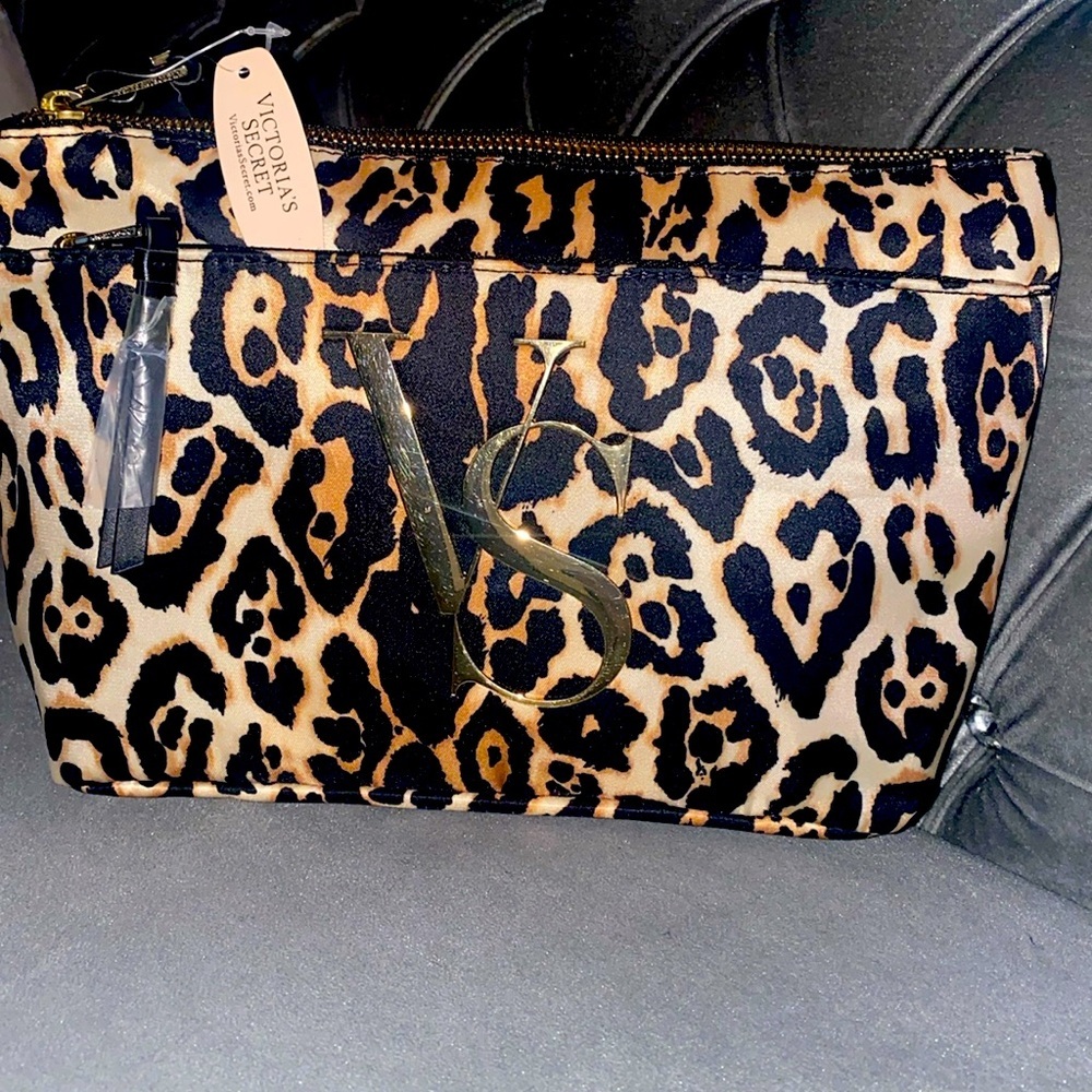 Victoria's Secret New Cheetah Print Makeup Cosmetic Bag Limited Edition Print View 2
